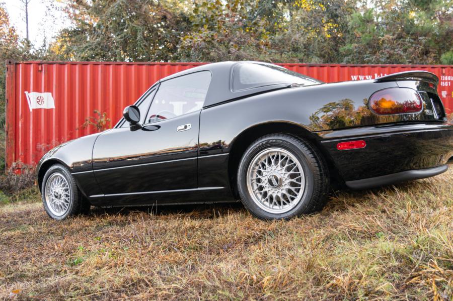  Mazda Miata Limited Edition (NA) 1993 года  (фото 15 из 121)
